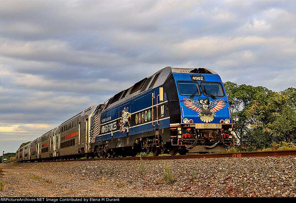 NJT 4502 on train 5528